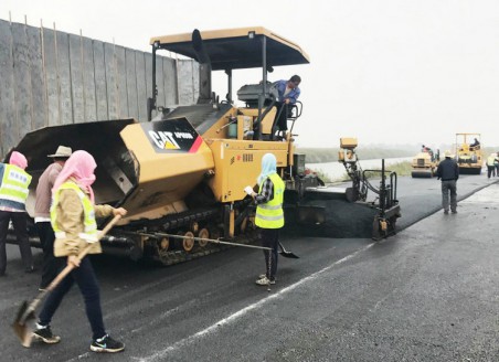 瀝青道路施工